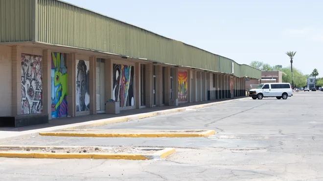Danelle Plaza